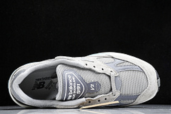 New Balance U991GL2
