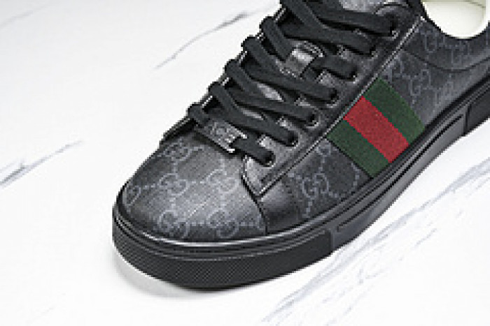 GUCC SNEAKER