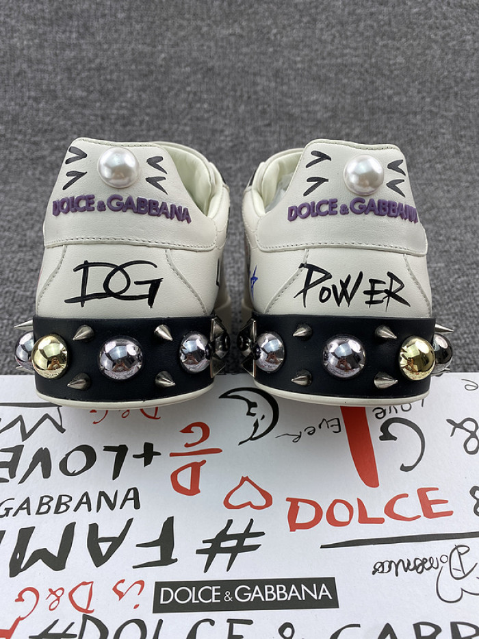 DG sneaker