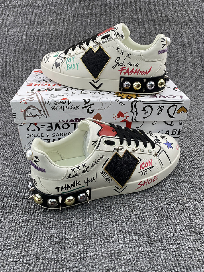DG sneaker