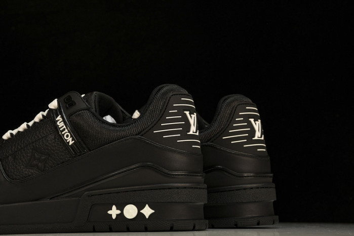 L&V SNEAKERS