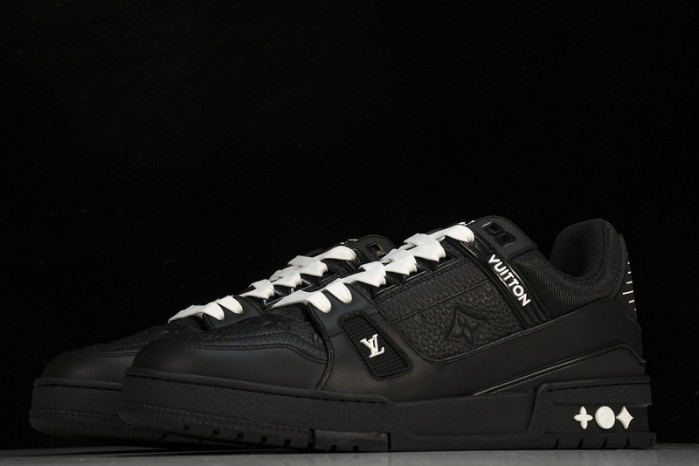 L&V SNEAKERS