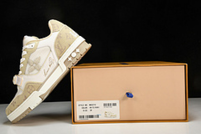 L&V SNEAKERS