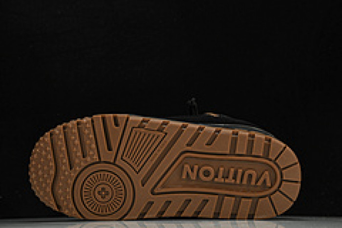 L&V SNEAKERS