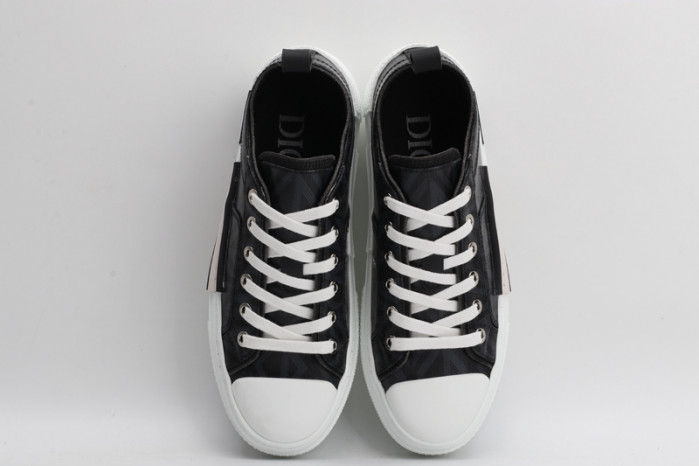 DI*O*R B23 PANKICK