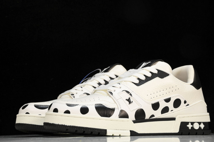 L&V SNEAKERS