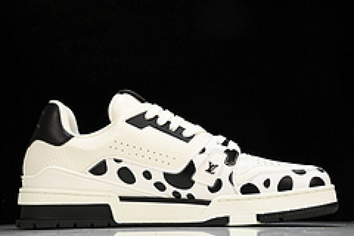 L&V SNEAKERS
