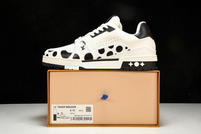 L&V SNEAKERS