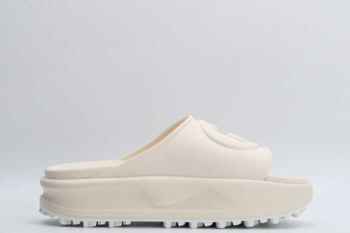 G DESIGNER SLIPPERS