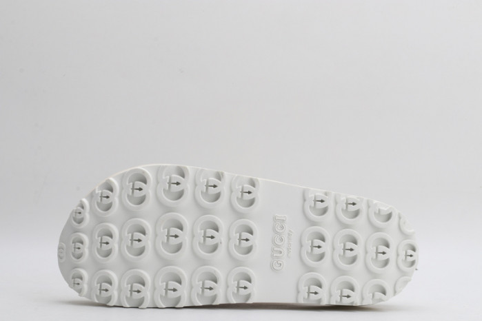 G DESIGNER SLIPPERS