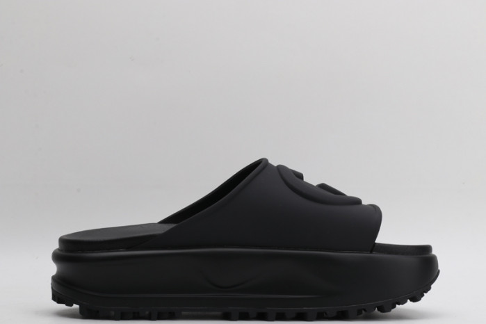 G DESIGNER SLIPPERS