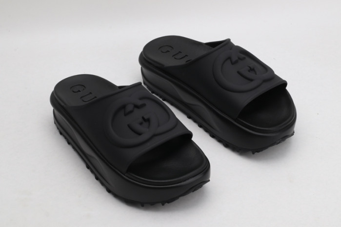 G DESIGNER SLIPPERS