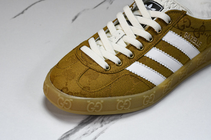 Adidas Sneaker