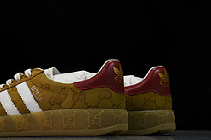 Adidas Sneaker