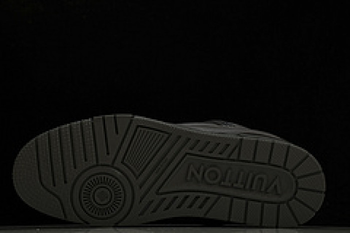 L&V SNEAKERS