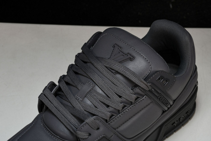 L&V SNEAKERS