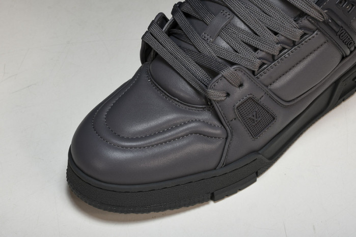 L&V SNEAKERS