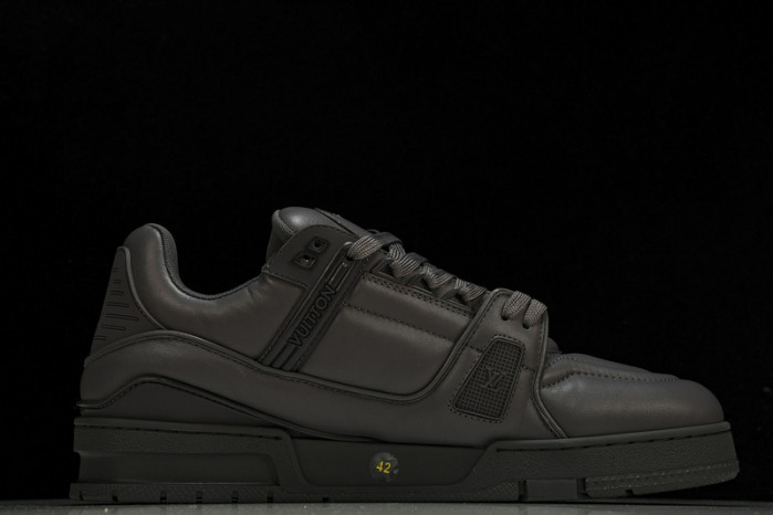 L&V SNEAKERS