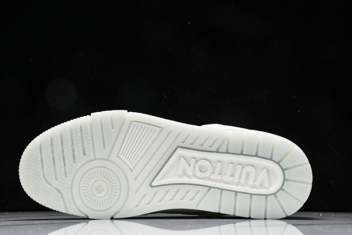 L&V SNEAKERS