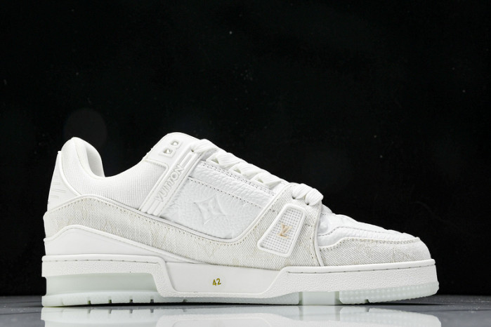 L&V SNEAKERS