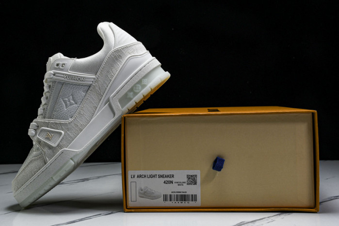 L&V SNEAKERS