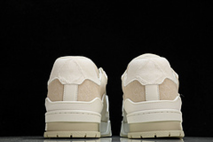 L&V SNEAKERS