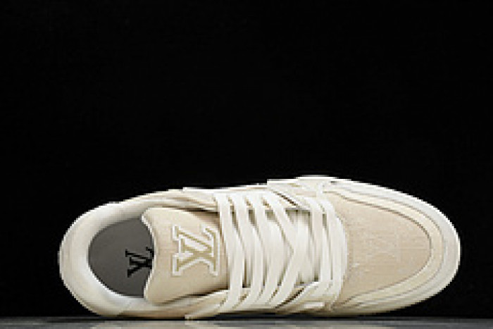 L&V SNEAKERS