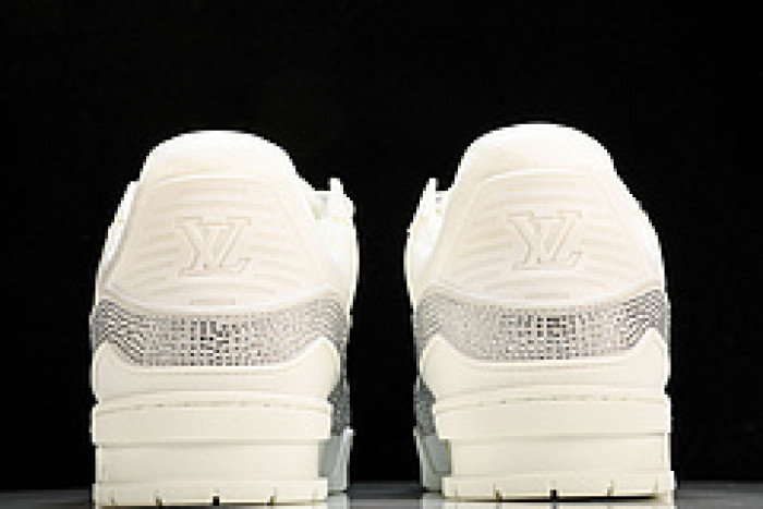 L&V SNEAKERS