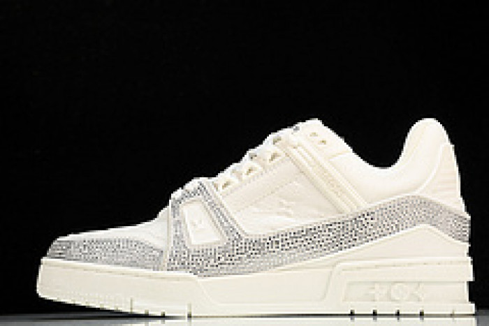 L&V SNEAKERS