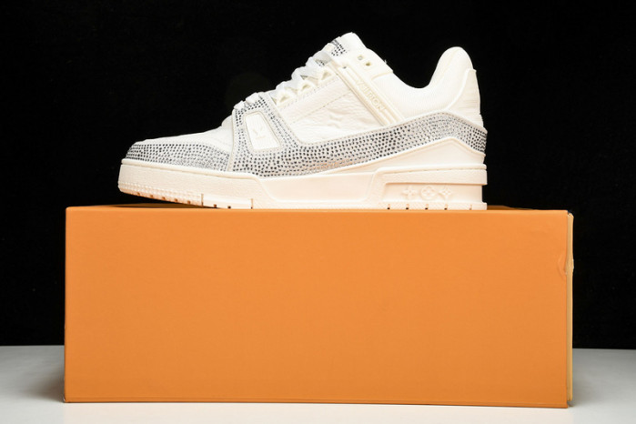 L&V SNEAKERS