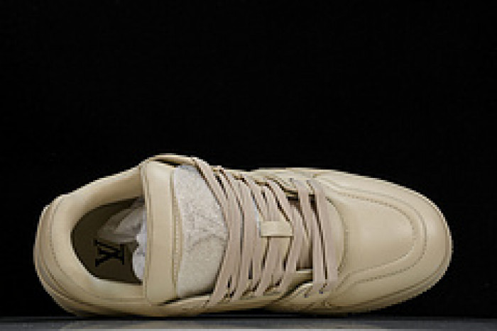 L&V SNEAKERS