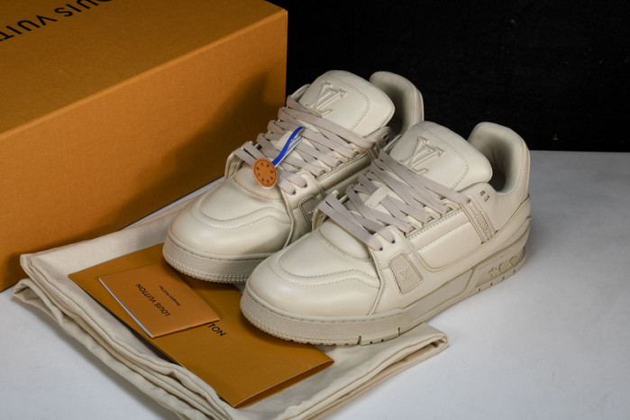 L&V SNEAKERS