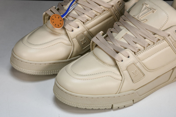 L&V SNEAKERS