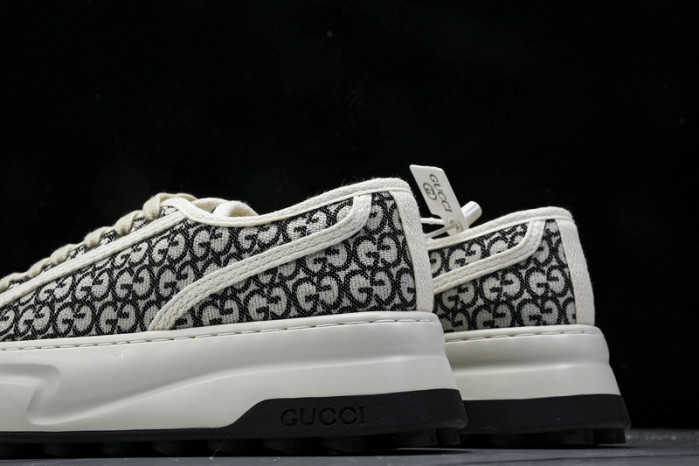 GUCC SNEAKER