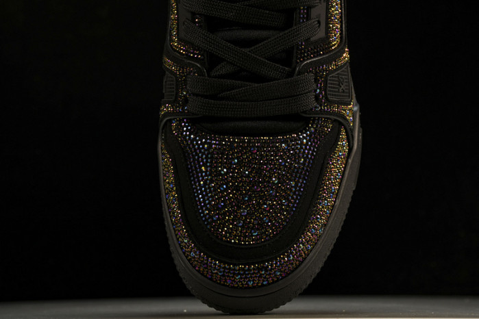 L&V SNEAKERS