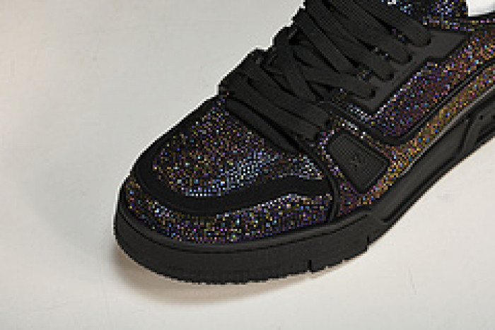 L&V SNEAKERS