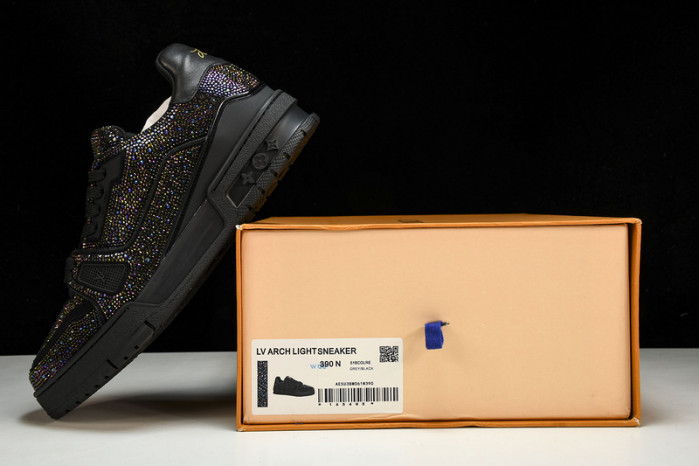 L&V SNEAKERS