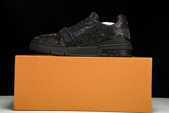 L&V SNEAKERS