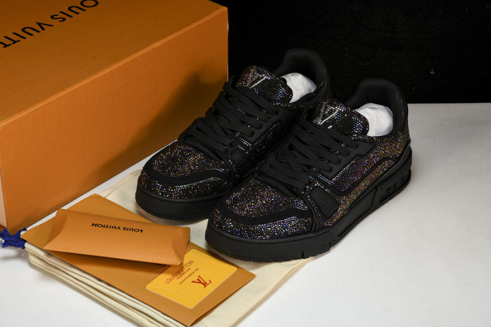 L&V SNEAKERS