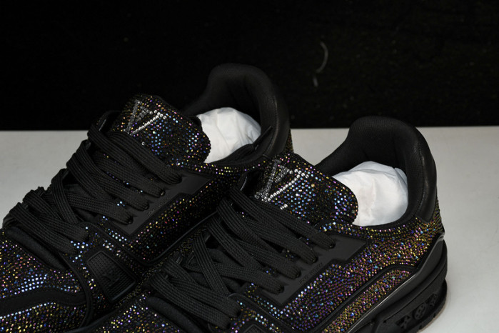 L&V SNEAKERS