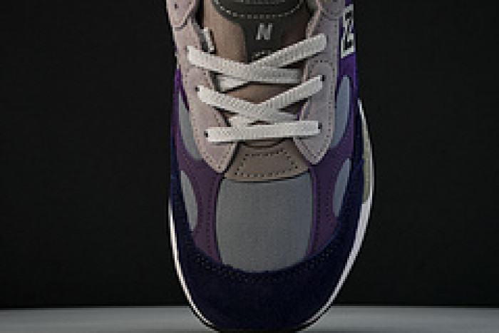 New Balance M992AA