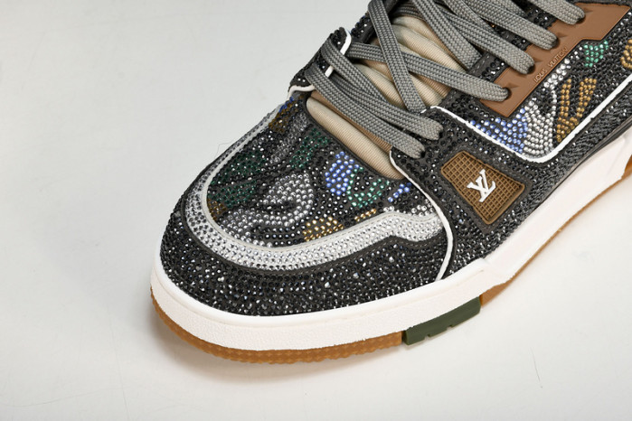 L&V SNEAKERS