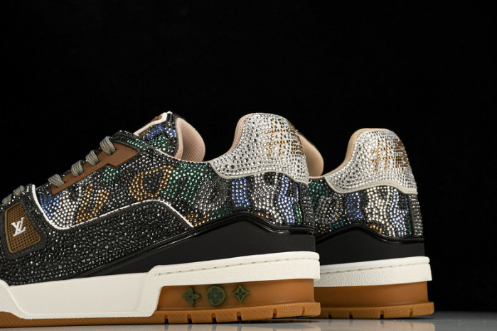 L&V SNEAKERS