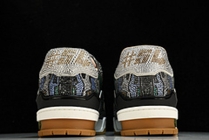 L&V SNEAKERS