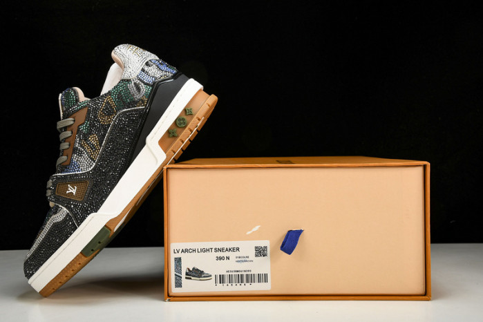 L&V SNEAKERS