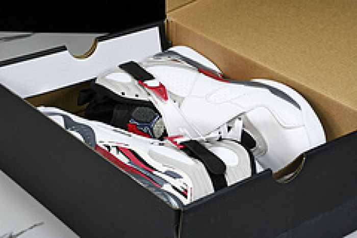 AIR JORDAN 8 RETRO