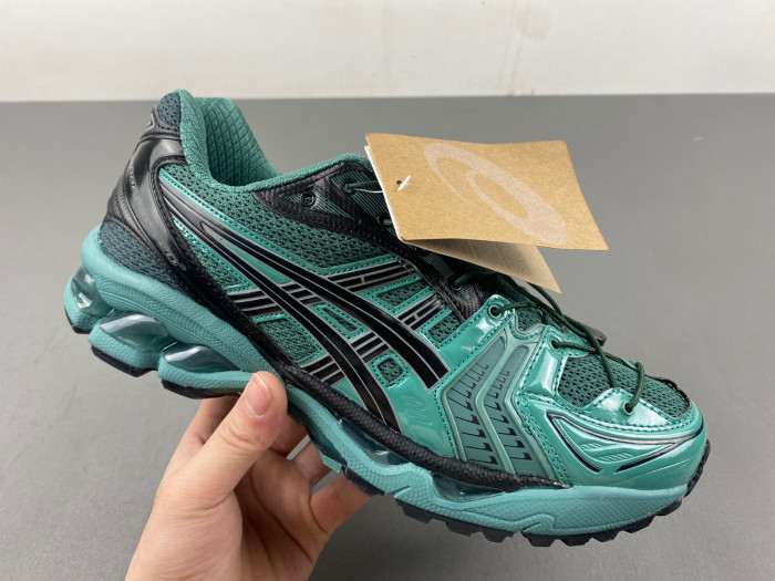 As*ic*ss shoes