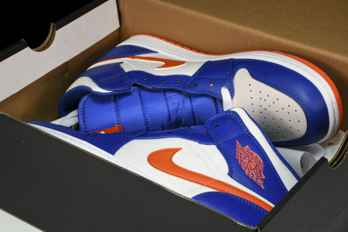 AIR JORDAN RETRO 1 MID FD1029 400
