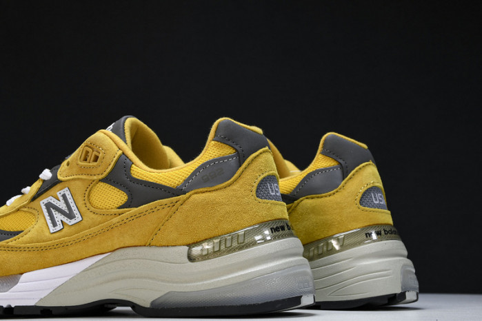 New Balance M992BB