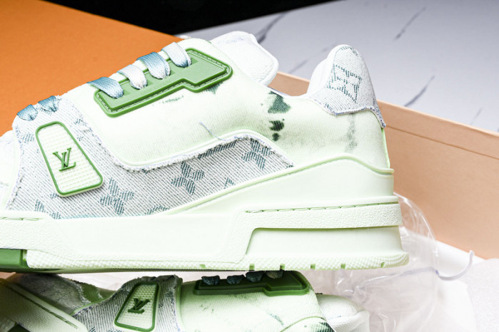 L&V SNEAKERS